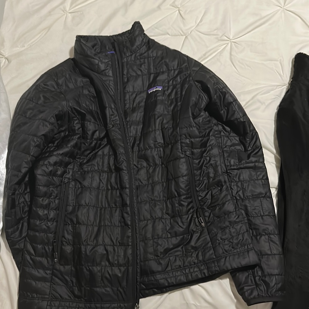 Patagonia wind breaker